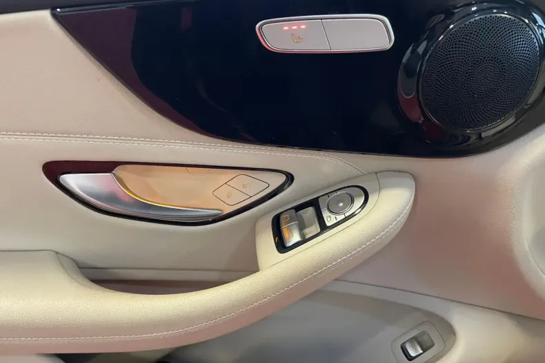 Mercedes-Benz C 220 din 2022 cu 61.900 km - oferta MER176359 - foto 8