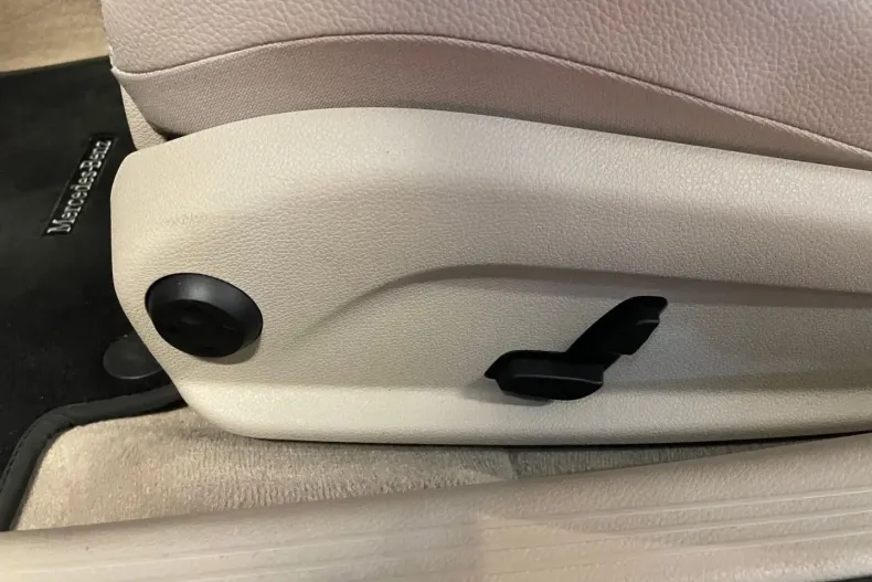 Mercedes-Benz C 220 din 2022 cu 61.900 km - oferta MER176359 - foto 9