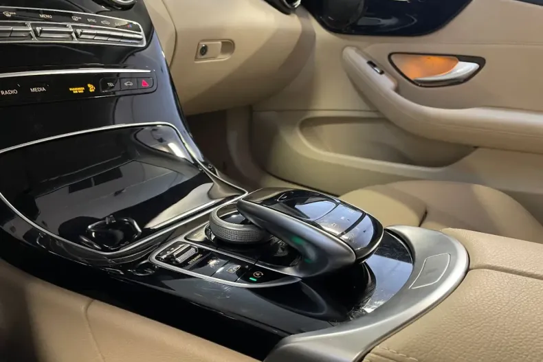 Mercedes-Benz C 220 din 2022 cu 61.900 km - oferta MER176359 - foto 21