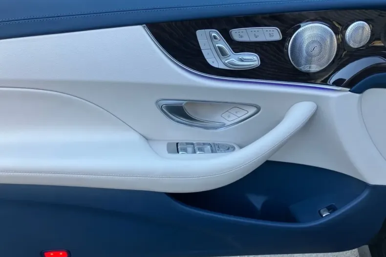 Mercedes-Benz E 450 din 2022 cu 30.321 km - oferta MER176360 - foto 4