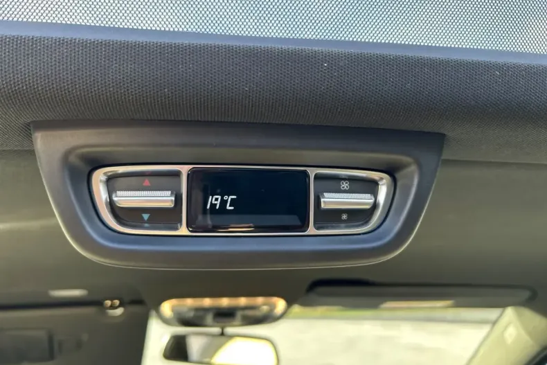 Mercedes-Benz V 300 din 2023 cu 50.143 km - oferta MER176371 - foto 17