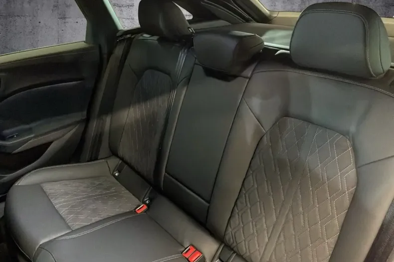 Audi A5 din 2025 cu 28.500 km - oferta AUD176381 - foto 11