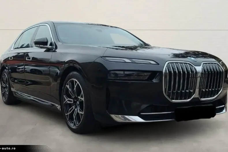 BMW 750 din 2023 cu 130.000 km - oferta BMW176384 - foto 1