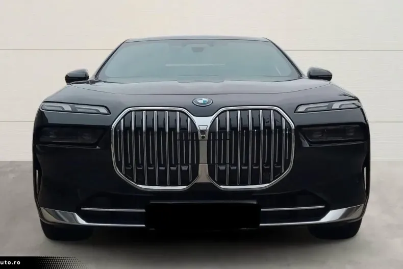 BMW 750 din 2023 cu 130.000 km - oferta BMW176384 - foto 3