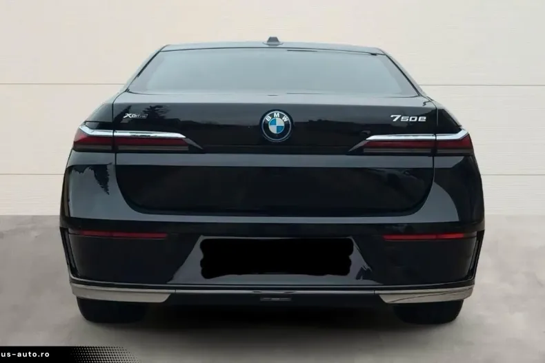 BMW 750 din 2023 cu 130.000 km - oferta BMW176384 - foto 5