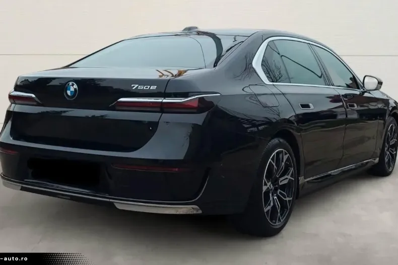BMW 750 din 2023 cu 130.000 km - oferta BMW176384 - foto 6