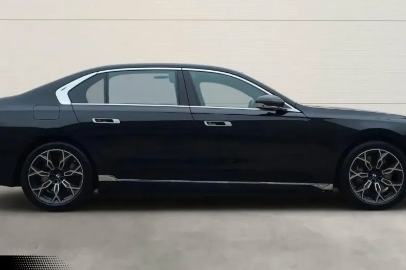 BMW 750 din 2023 cu 130.000 km - oferta BMW176384 - foto 7