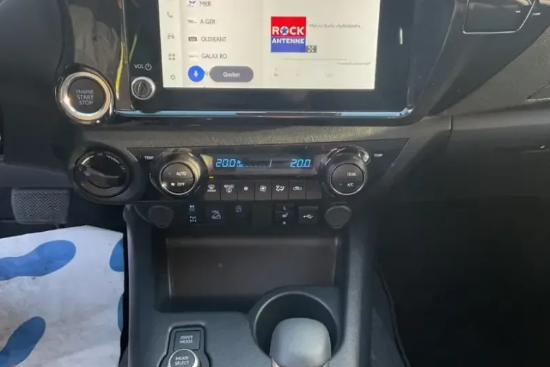 Toyota Hilux din 2025 cu 7.050 km - oferta TOY176390 - foto 10