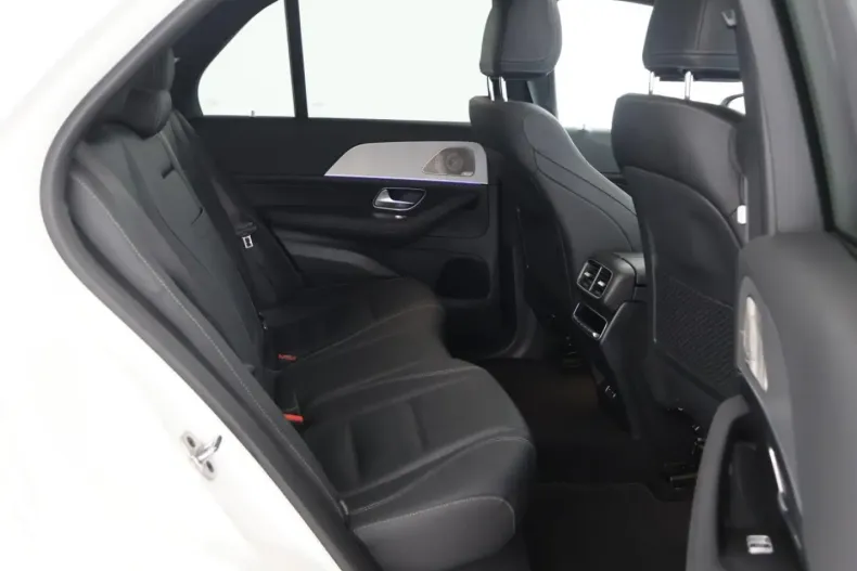 Mercedes-Benz GLE 350 din 2025 cu 13.377 km - oferta MER176391 - foto 13