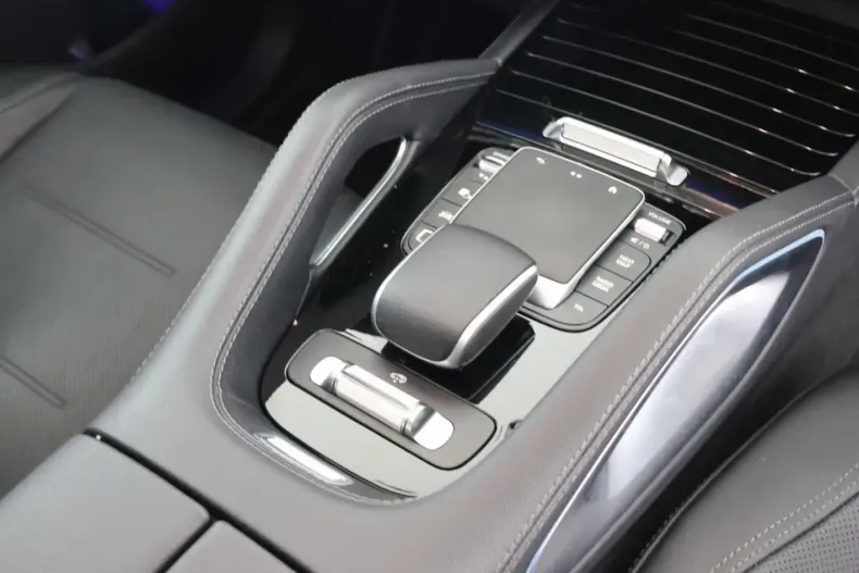 Mercedes-Benz GLE 350 din 2025 cu 13.377 km - oferta MER176391 - foto 16