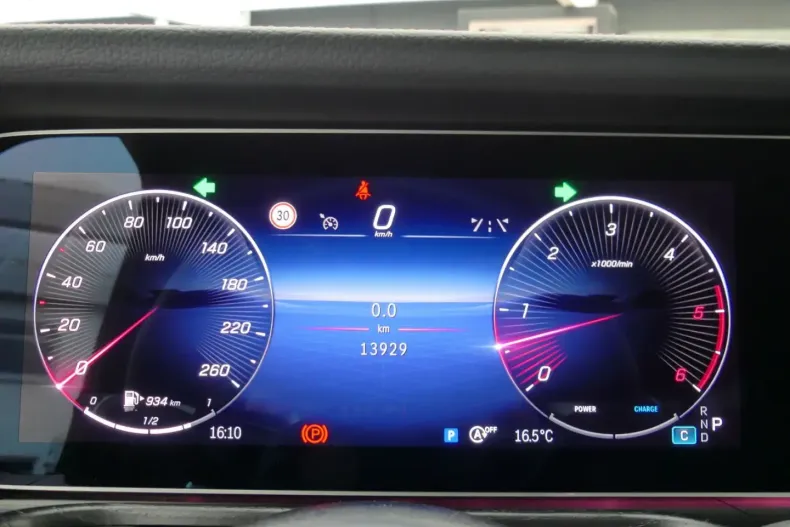 Mercedes-Benz G 450 din 2025 cu 13.907 km - oferta MER176392 - foto 12