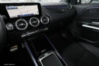 Mercedes-Benz GLA 180 din 2025 cu 3.710 km - oferta MER176401 - foto 9