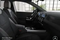 Mercedes-Benz GLA 180 din 2024 cu 3.619 km - oferta MER176402 - foto 9