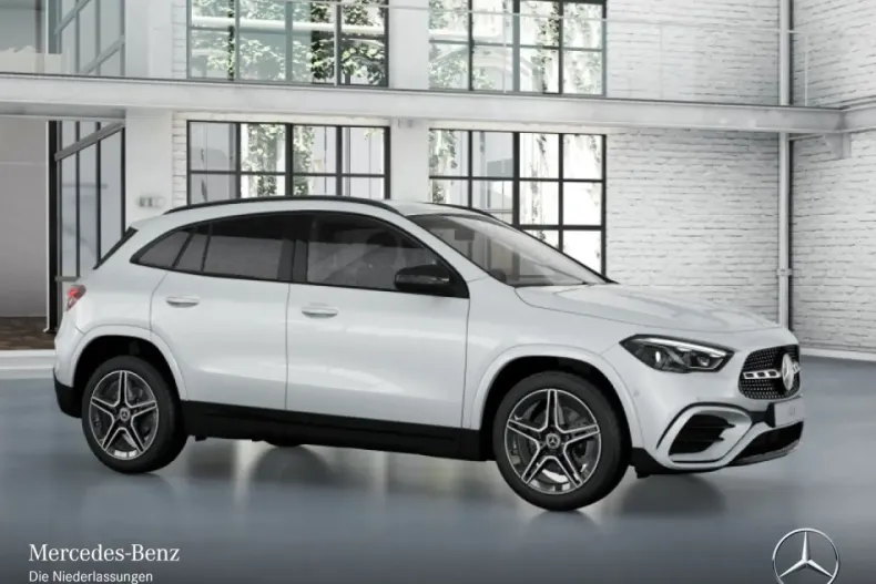 Mercedes-Benz GLA 180 din 2024 cu 3.619 km - oferta MER176402 - foto 13