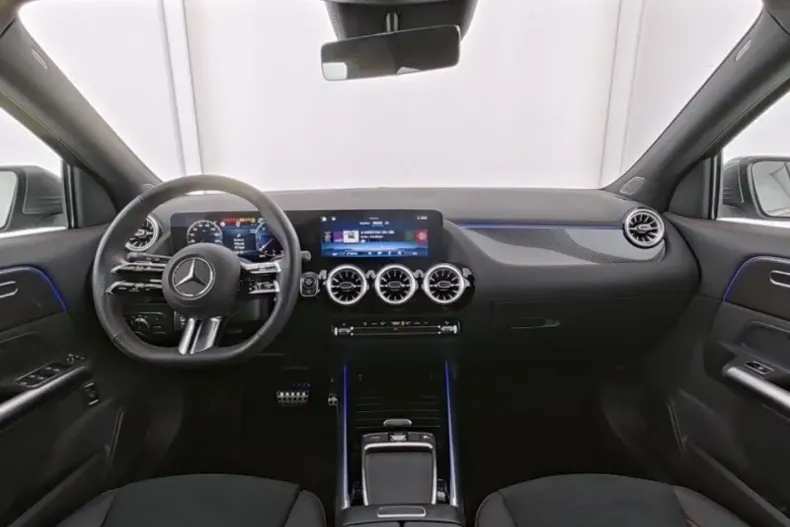 Mercedes-Benz GLA 200 din 2024 cu 23.109 km - oferta MER176405 - foto 7