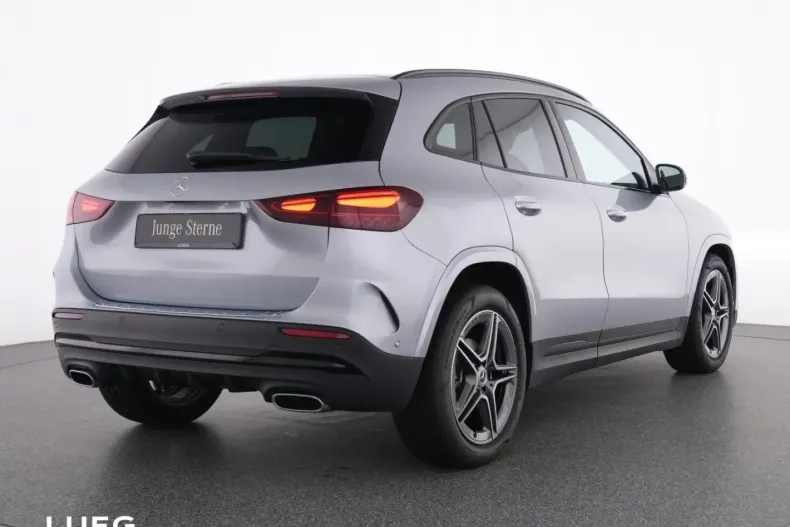 Mercedes-Benz GLA 180 din 2024 cu 16.228 km - oferta MER176407 - foto 2
