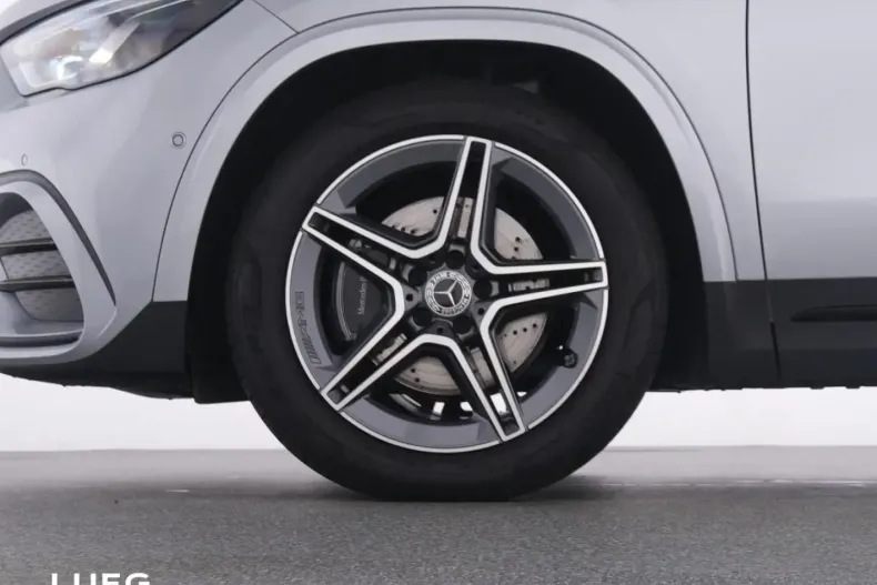 Mercedes-Benz GLA 180 din 2024 cu 16.228 km - oferta MER176407 - foto 19