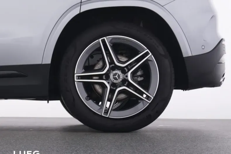 Mercedes-Benz GLA 180 din 2024 cu 16.228 km - oferta MER176407 - foto 20