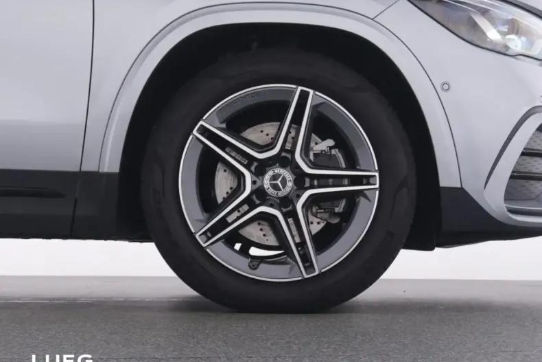 Mercedes-Benz GLA 180 din 2024 cu 16.228 km - oferta MER176407 - foto 21