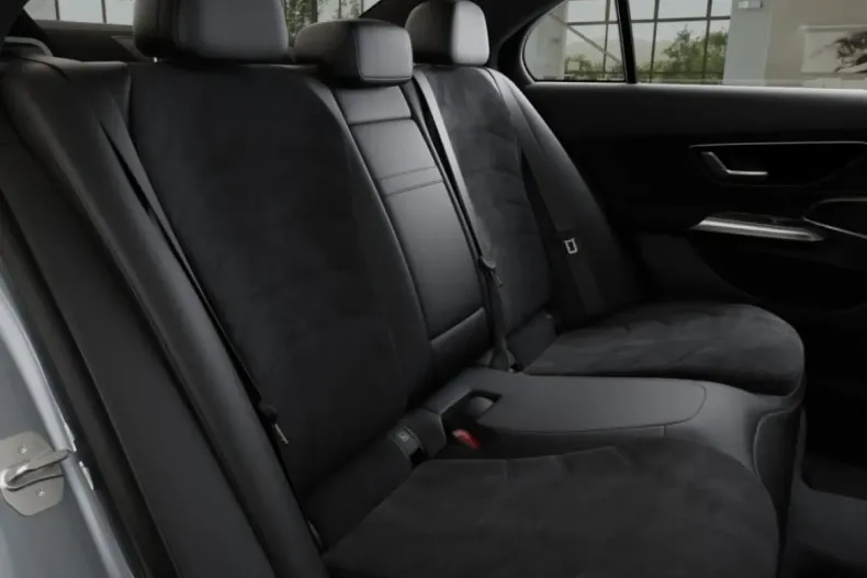 Mercedes-Benz E 220 din 2025 cu 20.822 km - oferta MER176411 - foto 8