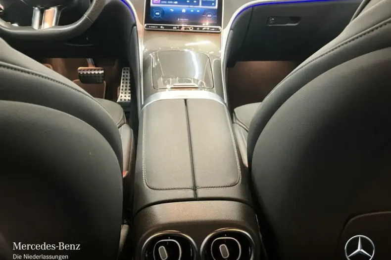 Mercedes-Benz GLC 200 din 2023 cu 50.704 km - oferta MER176416 - foto 11