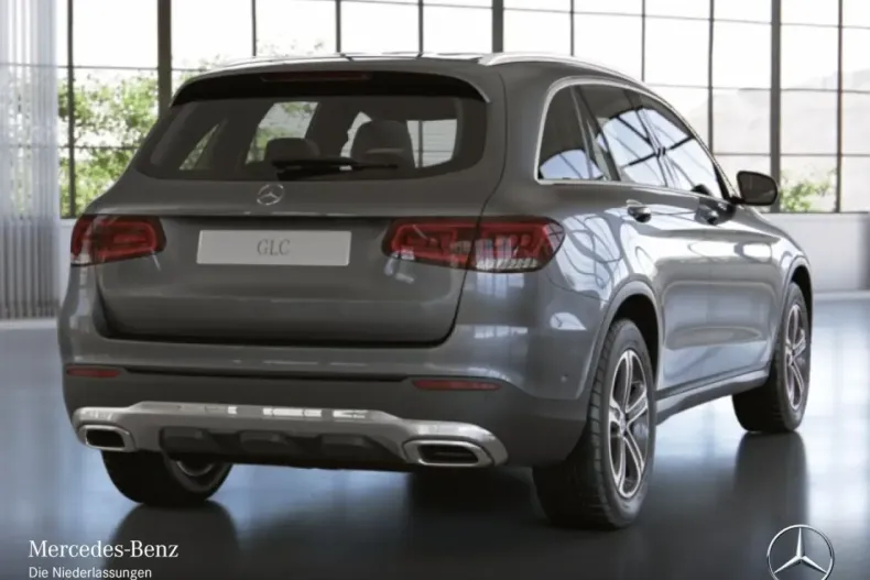 Mercedes-Benz GLC 200 din 2021 cu 58.753 km - oferta MER176423 - foto 3