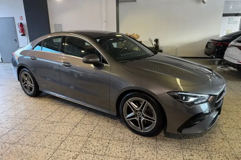Mercedes-Benz CLA 220 din 2024 cu 6.858 km - oferta MER176424 - foto 4