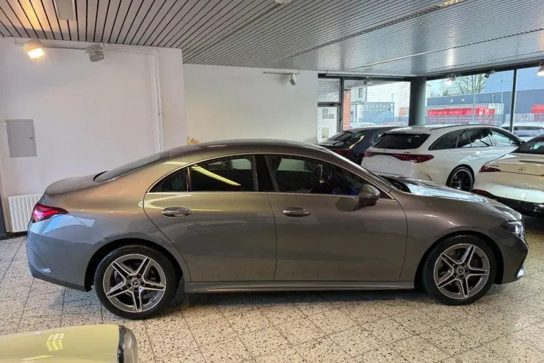 Mercedes-Benz CLA 220 din 2024 cu 6.858 km - oferta MER176424 - foto 5
