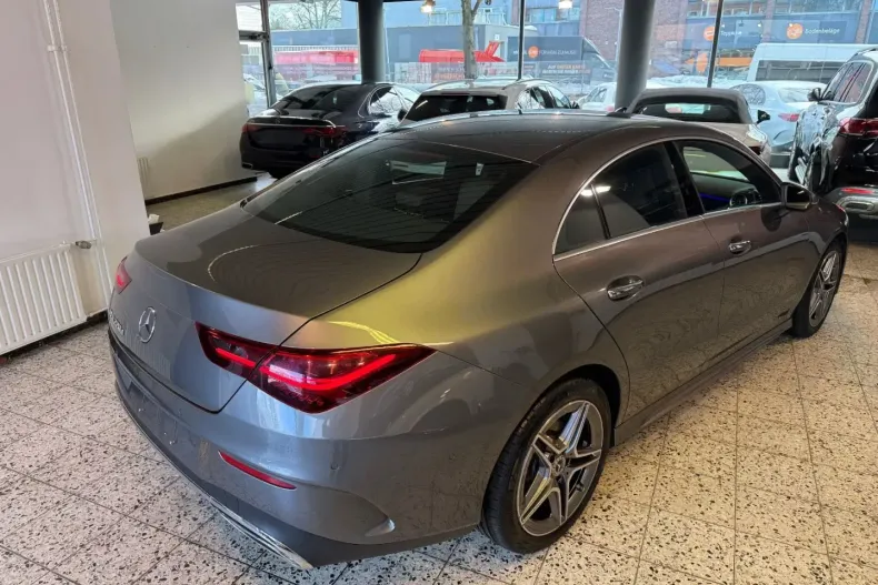 Mercedes-Benz CLA 220 din 2024 cu 6.858 km - oferta MER176424 - foto 6