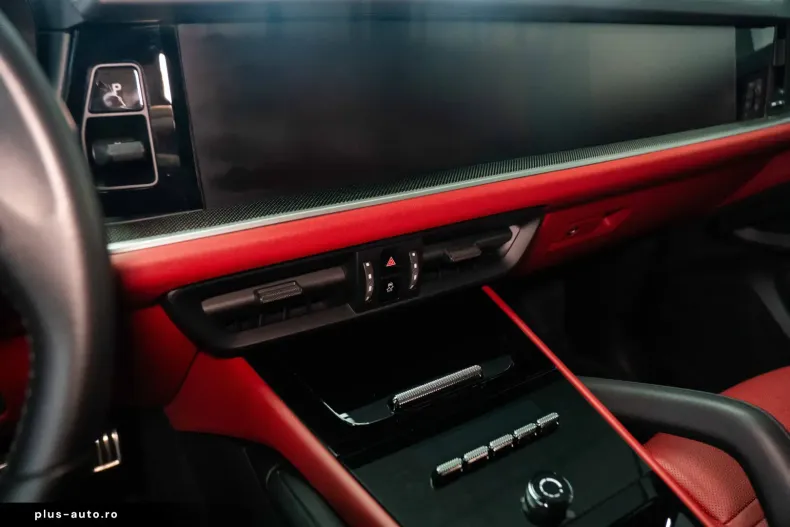 Porsche Cayenne din 2024 cu 34.000 km - oferta POR176425 - foto 24