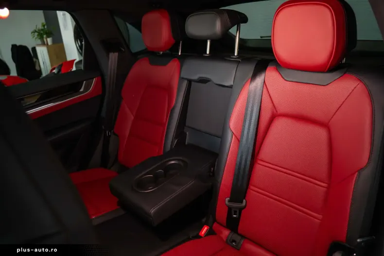 Porsche Cayenne din 2024 cu 34.000 km - oferta POR176425 - foto 30