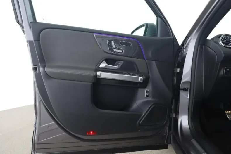 Mercedes-Benz GLB 220 din 2021 cu 54.200 km - oferta MER176428 - foto 12