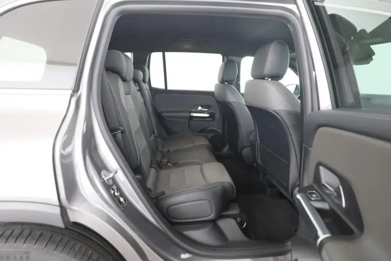 Mercedes-Benz GLB 220 din 2021 cu 54.200 km - oferta MER176428 - foto 14