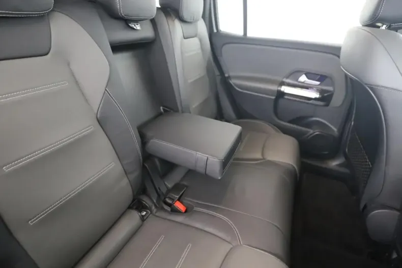 Mercedes-Benz GLB 220 din 2021 cu 54.200 km - oferta MER176428 - foto 18