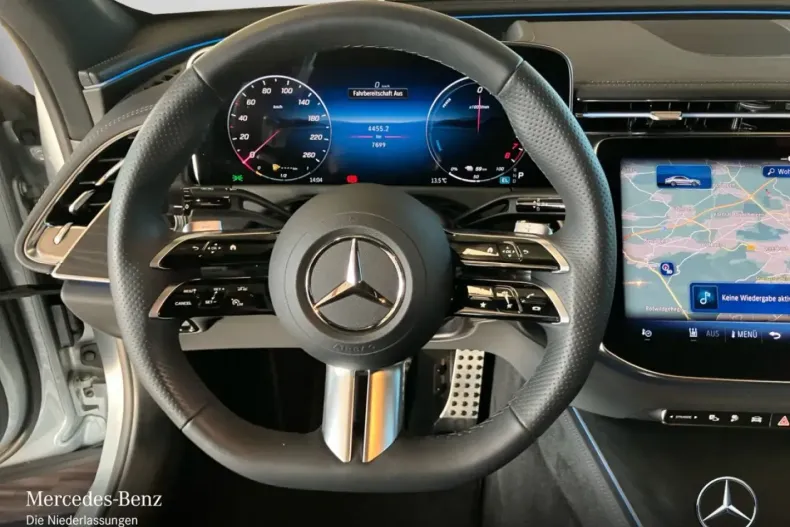 Mercedes-Benz E 300 din 2025 cu 7.699 km - oferta MER176432 - foto 11