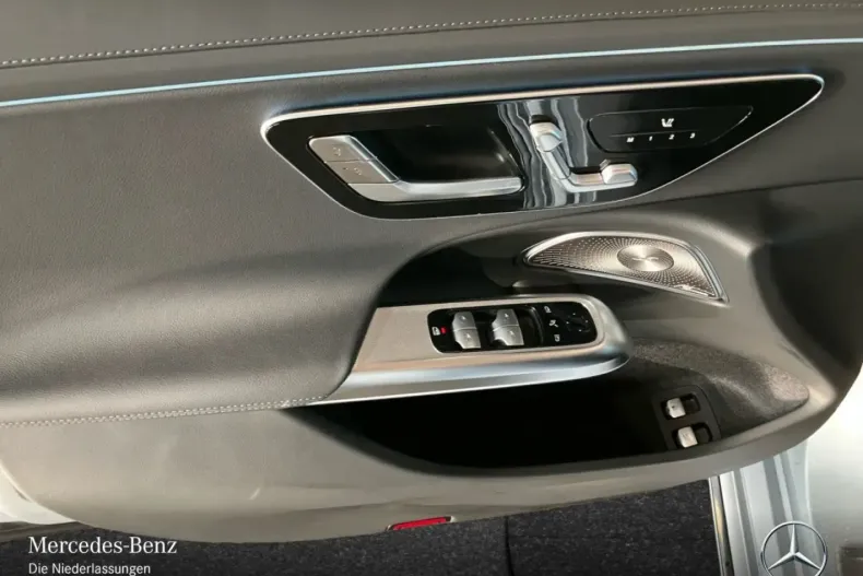 Mercedes-Benz E 300 din 2025 cu 7.699 km - oferta MER176432 - foto 14