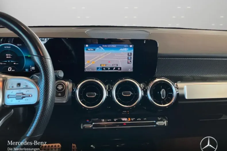 Mercedes-Benz GLB 200 din 2021 cu 39.594 km - oferta MER176436 - foto 13