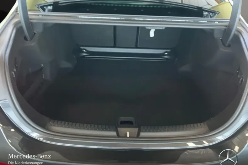 Mercedes-Benz E 200 din 2025 cu 7.270 km - oferta MER176437 - foto 15