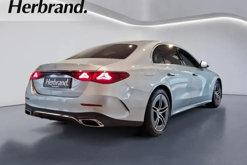 Mercedes-Benz E 220 din 2025 cu 24.933 km - oferta MER176438 - foto 3