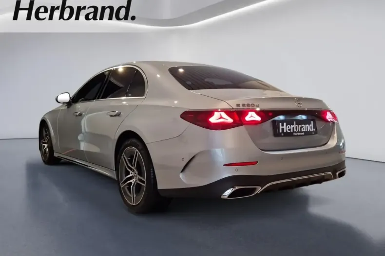 Mercedes-Benz E 220 din 2025 cu 24.933 km - oferta MER176438 - foto 4