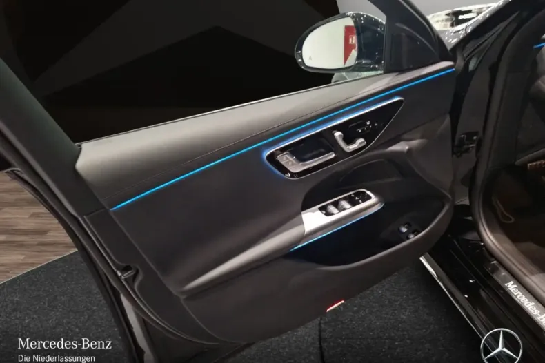 Mercedes-Benz E 300 din 2025 cu 10.320 km - oferta MER176445 - foto 13