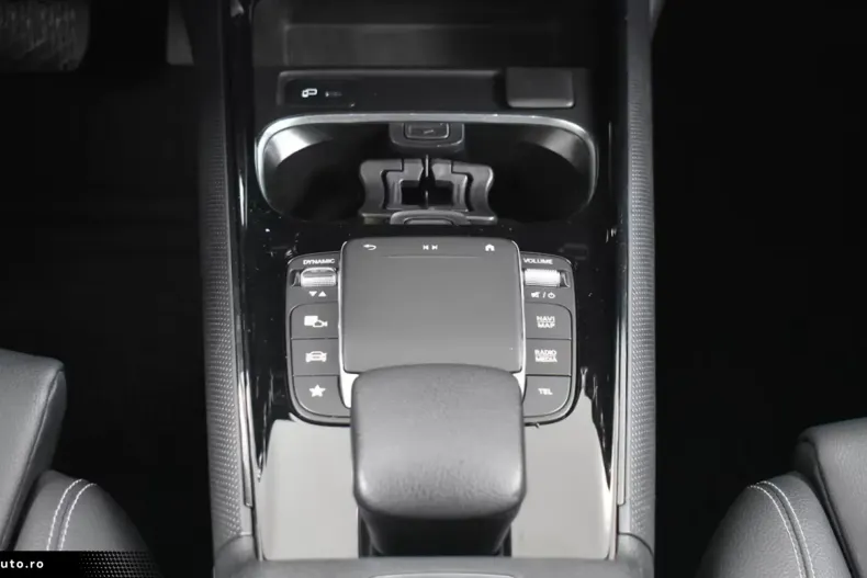 Mercedes-Benz GLB 180 din 2021 cu 67.009 km - oferta MER176451 - foto 12
