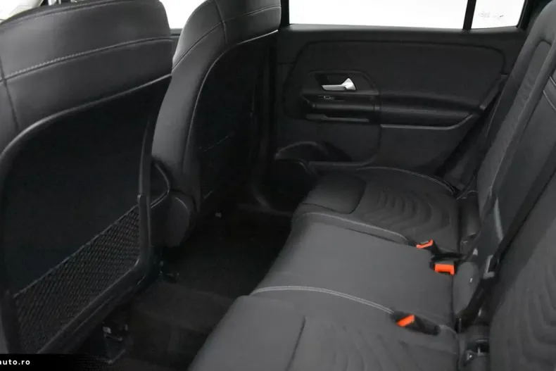 Mercedes-Benz GLB 180 din 2021 cu 67.009 km - oferta MER176451 - foto 13