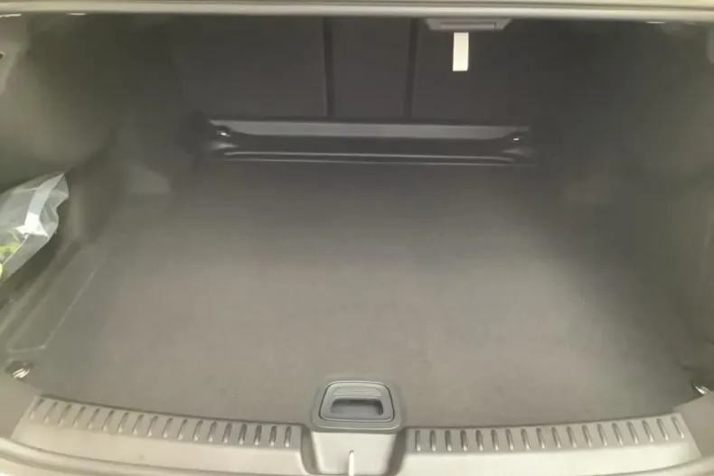 Mercedes-Benz E 200 din 2025 cu 15.500 km - oferta MER176456 - foto 16