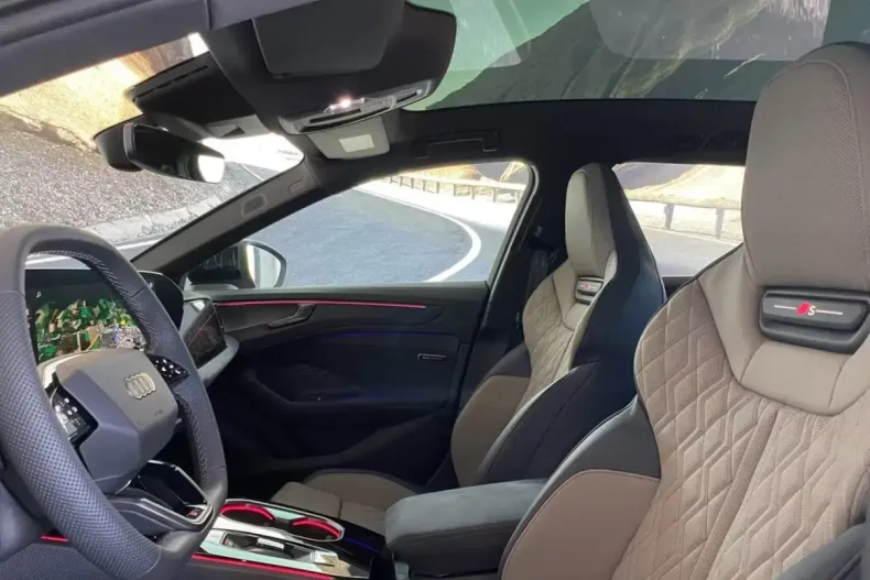 Audi A6 din 2025 cu 12.700 km - oferta AUD176460 - foto 9