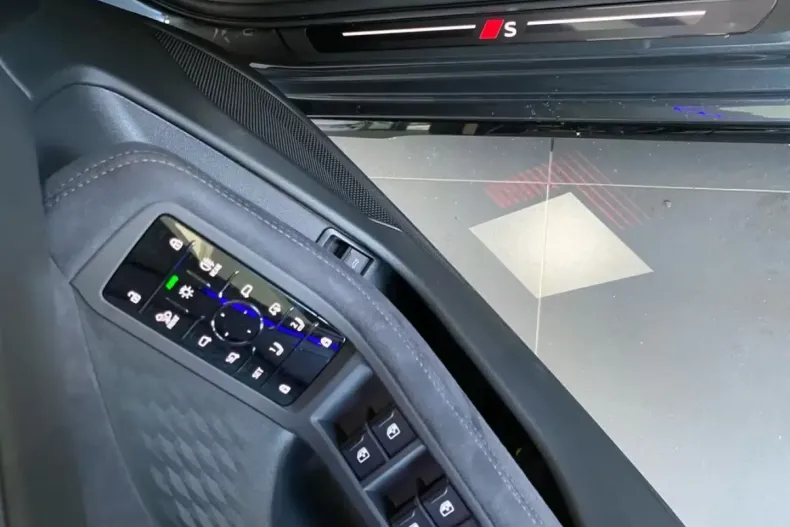 Audi A6 din 2025 cu 12.700 km - oferta AUD176460 - foto 14