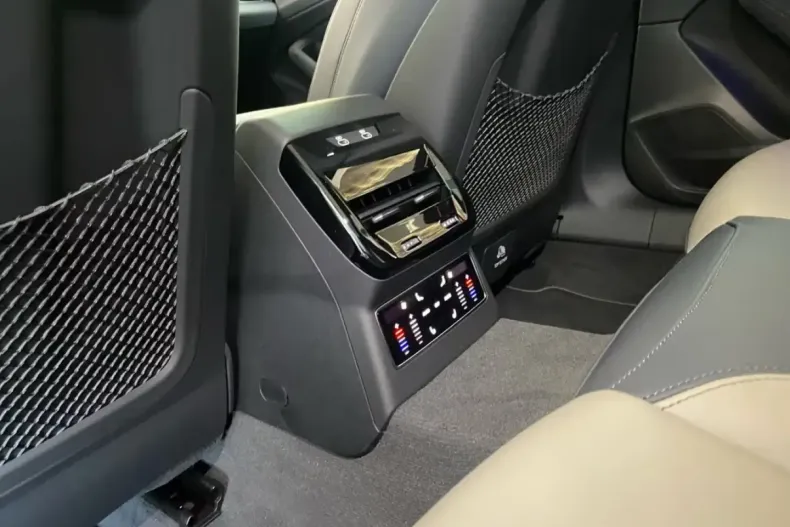 Audi A6 din 2025 cu 12.700 km - oferta AUD176460 - foto 19