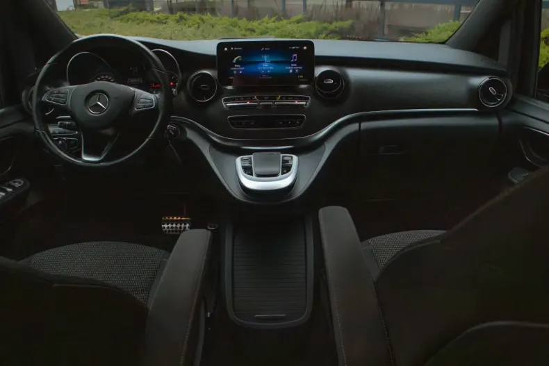 Mercedes-Benz V 250 din 2021 cu 71.000 km - oferta MER176461 - foto 22