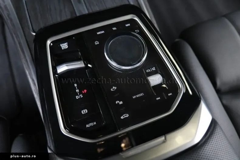 BMW 750 din 2024 cu 5.200 km - oferta BMW176466 - foto 10