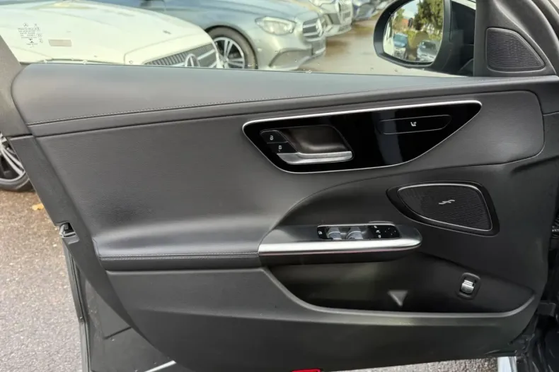 Mercedes-Benz C 220 din 2022 cu 130.000 km - oferta MER176474 - foto 19